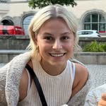 Laura Lechner - @lauralcnr - Instagram