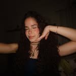 Laura Lessa - @lesinhaforfriends - Instagram