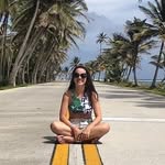ʟᴀᴜʀᴀ ʟᴇssᴀ - @viajarcomereamar - Instagram