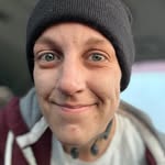 Laura Linder - @laurathelinder - Instagram