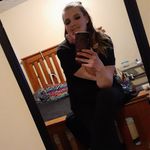 Laura Kay - @lauralindquist76 - Instagram