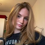 laura🍒🍒🍒 - @lauraliversage - Instagram