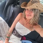 Laura - @lauralongueiraf - Instagram