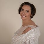 Laura Lowman - @lauralee1957travels - Instagram