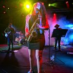 Laura Lyra 🎷 - @lauralyrasax - Instagram