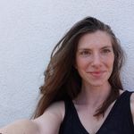 Laura Aich - @laura.mally.yoga - Instagram