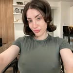 Laura - @lauramanas01 - Instagram