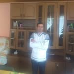 Bobi Tamas - @lauramandica5 - Instagram