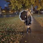 Laura McMurray Dissanayake - @lauraleemcmurray - Instagram