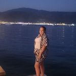 XLaura McShanex - @lauramcshane92 - Instagram