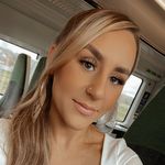 Laura Mead - @lauramead16 - Instagram