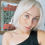 Laura Anna-Mead - @laura_mead94 - Instagram