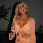 𝐋𝐀𝐔𝐑𝐀 𝐌𝐈𝐋𝐋𝐀𝐑 - @lauramillar_ - Instagram
