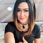 Laura Molex Intania - @lauramolex - Instagram