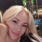 Laura Moller - @lauramoller223 - Instagram