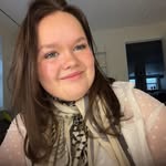 Laura Munk - @laura.munk08 - Instagram