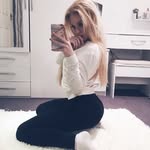 Laura Munk - @lauramunkk - Instagram