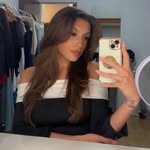 Laura Dwořak - @lauranani4 - Instagram