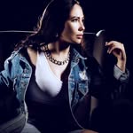 LAURA NEELS - @iamlauraneels - Instagram