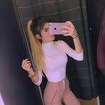 Laura Nickson - @nicksonlaura02136 - Instagram