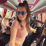 Laura Nicolson - @lauranicolson - Instagram