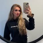 @lauraniegel - Instagram