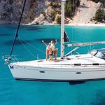 LAURA - ROSS - JOSH - NOAH - @sailinghollyblue - Instagram