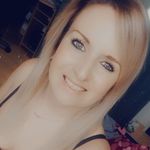 Laura Noah - @lauranoah70 - Instagram