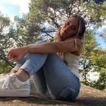 Laura Normand - @laura_nrmnd - Instagram
