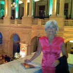Laura Galusza Parvin - @parvinlaura - Instagram