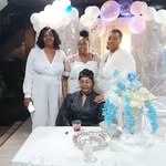 Laura Peeples Nichols - @peeples390 - Instagram