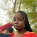 Laura Peter - Facebook