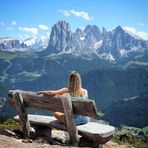 Laura Perini - Facebook