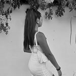 @lauraperlaa_ - Instagram