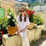 Laura Perrett - Facebook