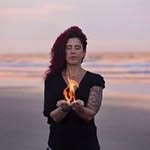 Laura Petersen - @the.venus.way - Instagram
