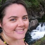 Laura Pilling - @lonewytch - Instagram