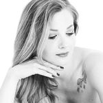Laura Raber - @shiny_shrimpy - Instagram