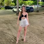 𝐋𝐚𝐮𝐫𝐚 𝐑𝐨𝐢𝐠 - @_vvvl__ - Instagram