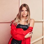 FC Laura Schadeck - @laura.schadeck.lovers - Instagram