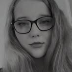 Laura Schade - Facebook