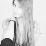 Laura Scholl - @laurilola99 - Instagram