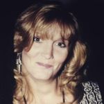 Laura Senter - @notthemama64 - Instagram