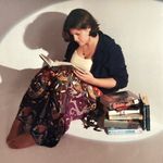 Laura Settle - @librarian.laura - Instagram