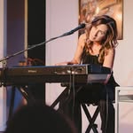 Laura Shay - @laurashaymusic - Instagram