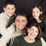 Laura Shoffner - @momshoffner - Instagram
