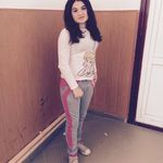 Laura Sinescu - @laurasinescu - Instagram