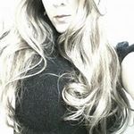 Laura Sledge - @sledgelaura - Instagram