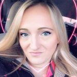 Laura Sutor - @laura92782 - Instagram