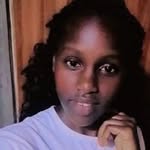 Laura Tebenye - @lauratechela - Instagram